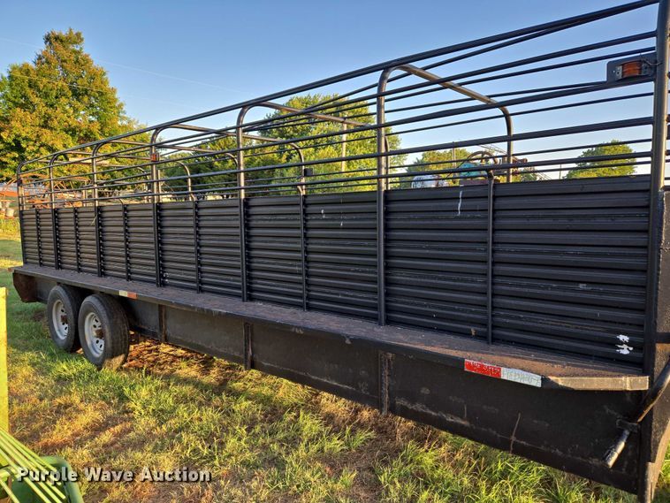 image for item EU3515 Livestock trailer