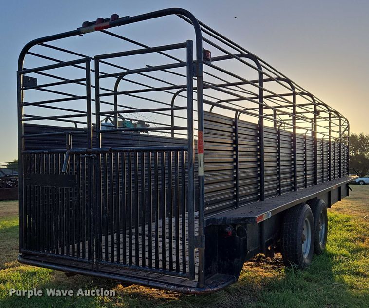 image for item EU3515 Livestock trailer