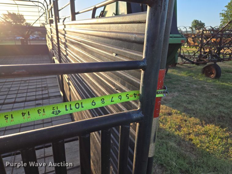 image for item EU3515 Livestock trailer