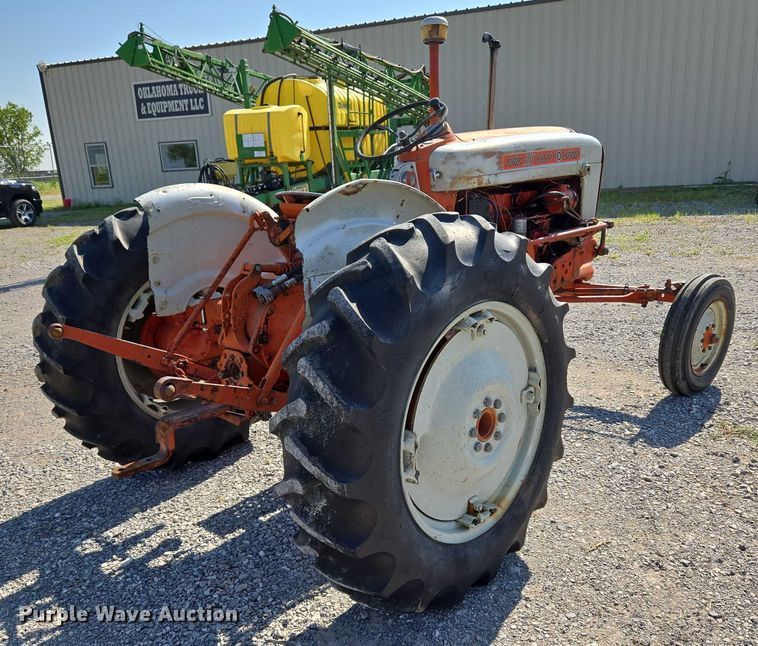 image for item EU3540 Ford 901 tractor