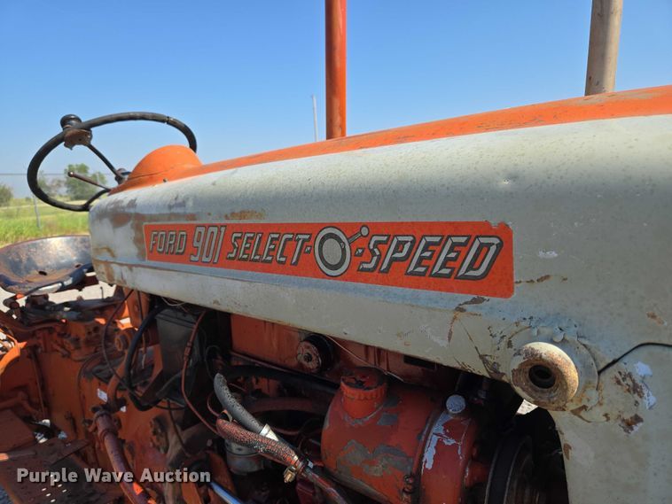 image for item EU3540 Ford 901 tractor