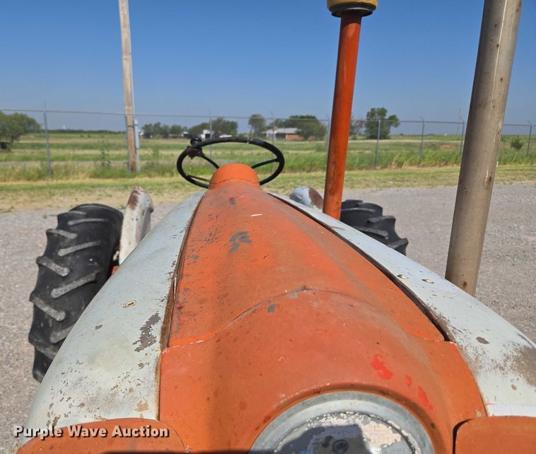 image for item EU3540 Ford 901 tractor