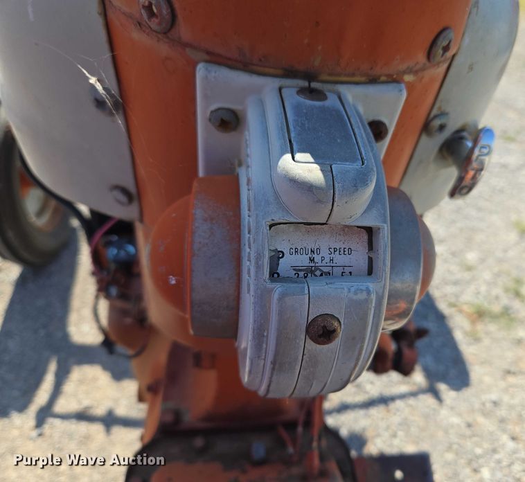 image for item EU3540 Ford 901 tractor