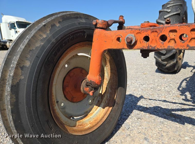 image for item EU3540 Ford 901 tractor