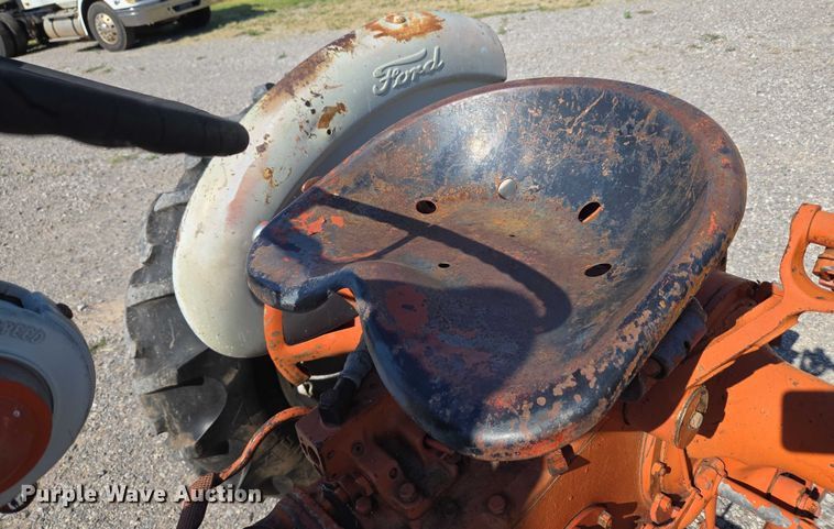 image for item EU3540 Ford 901 tractor