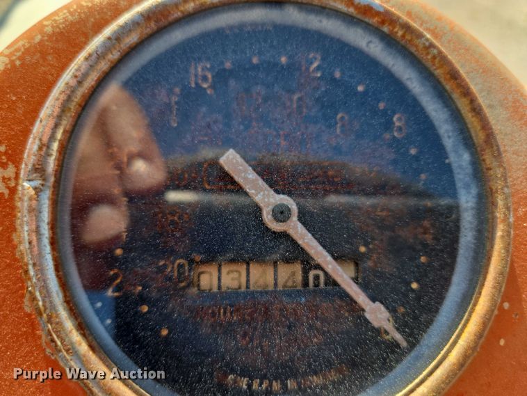 image for item EU3540 Ford 901 tractor