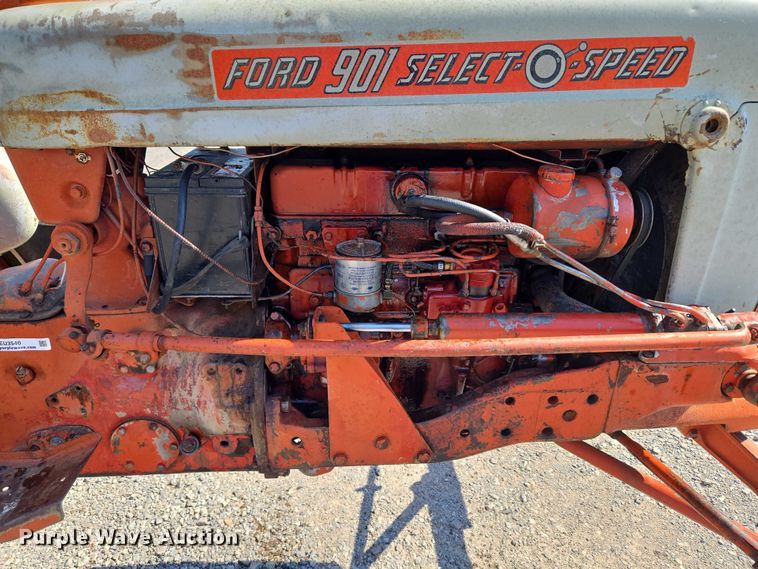 image for item EU3540 Ford 901 tractor