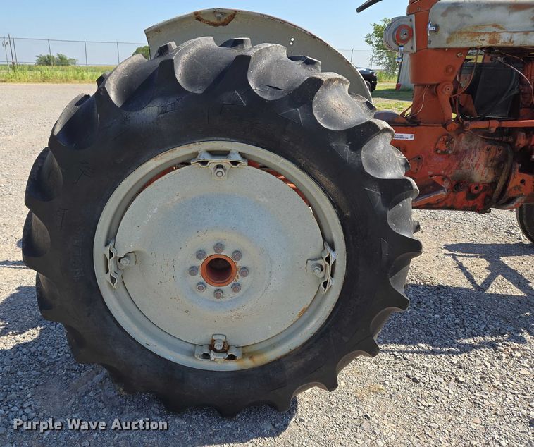 image for item EU3540 Ford 901 tractor