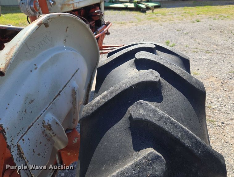 image for item EU3540 Ford 901 tractor