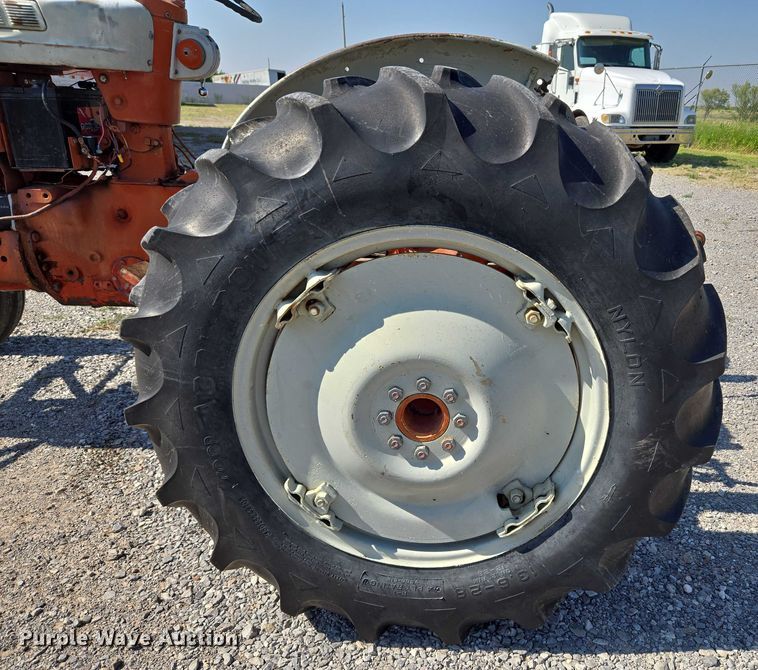 image for item EU3540 Ford 901 tractor