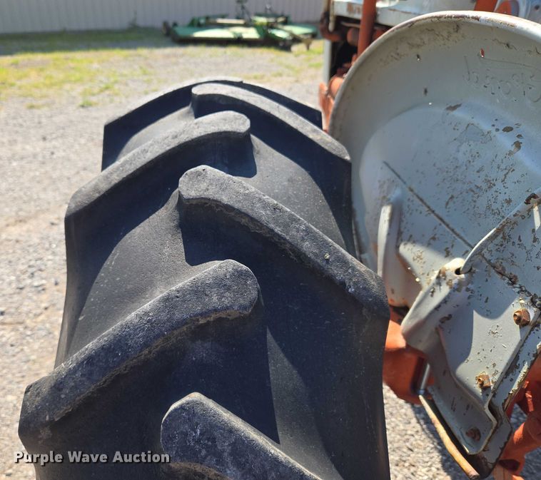 image for item EU3540 Ford 901 tractor