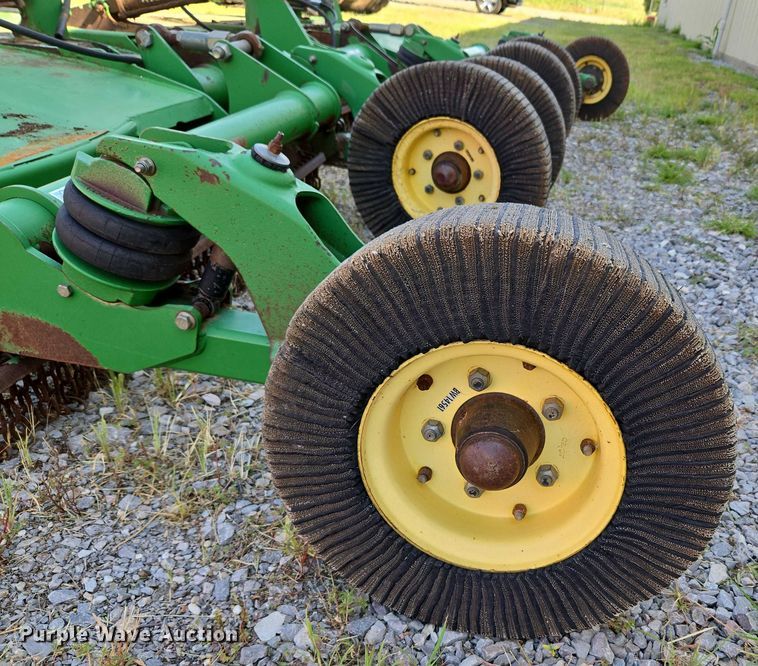 image for item EU3547 2007 John Deere CX15 batwing finish mower