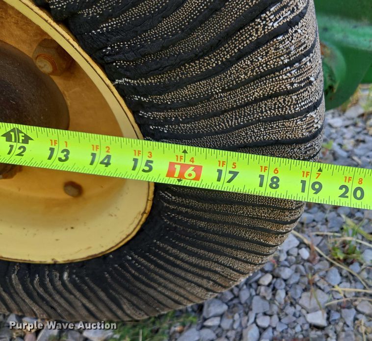 image for item EU3547 2007 John Deere CX15 batwing finish mower