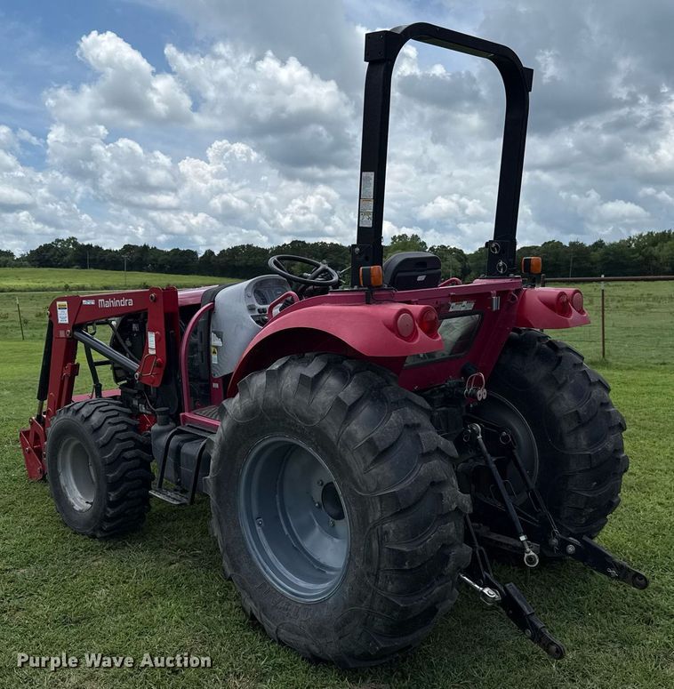 image for item HI9347 2015 Mahindra 2555 HST MFWD tractor