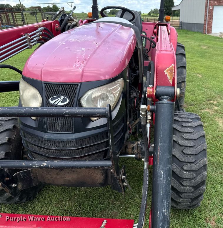 image for item HI9347 2015 Mahindra 2555 HST MFWD tractor