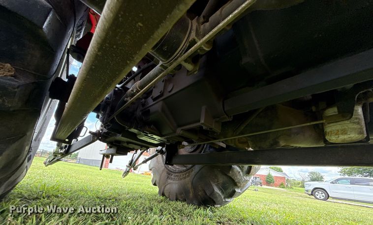 image for item HI9347 2015 Mahindra 2555 HST MFWD tractor