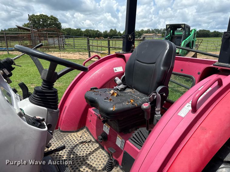 image for item HI9347 2015 Mahindra 2555 HST MFWD tractor