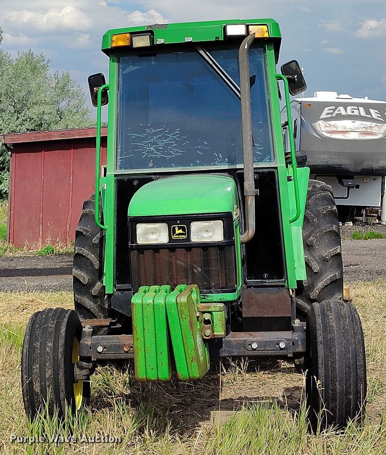 image for item IP9653 2001 John Deere 5310 tractor