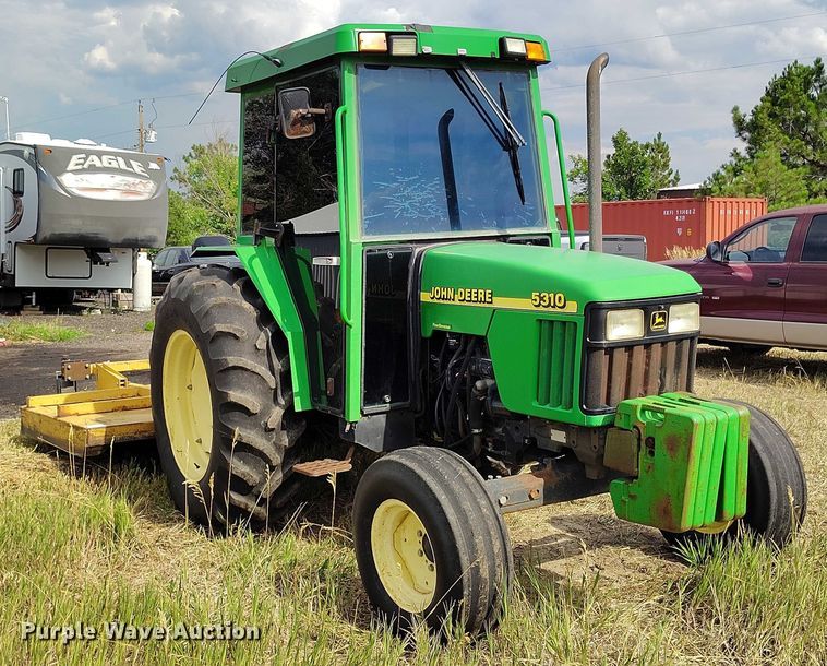 image for item IP9653 2001 John Deere 5310 tractor