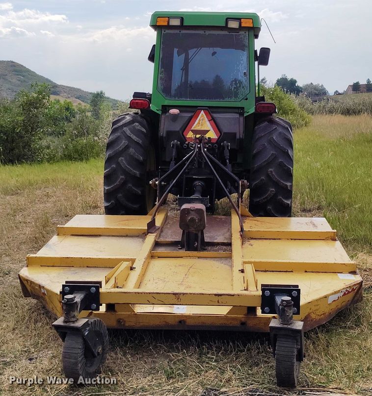 image for item IP9653 2001 John Deere 5310 tractor