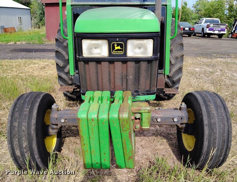 image for item IP9653 2001 John Deere 5310 tractor