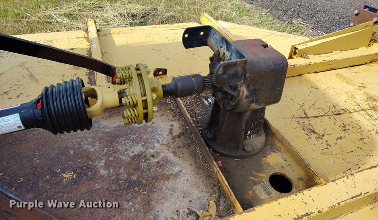 image for item IP9653 2001 John Deere 5310 tractor