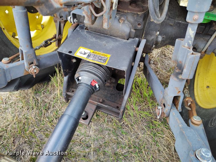 image for item IP9653 2001 John Deere 5310 tractor