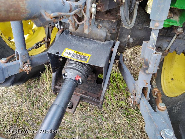 image for item IP9653 2001 John Deere 5310 tractor