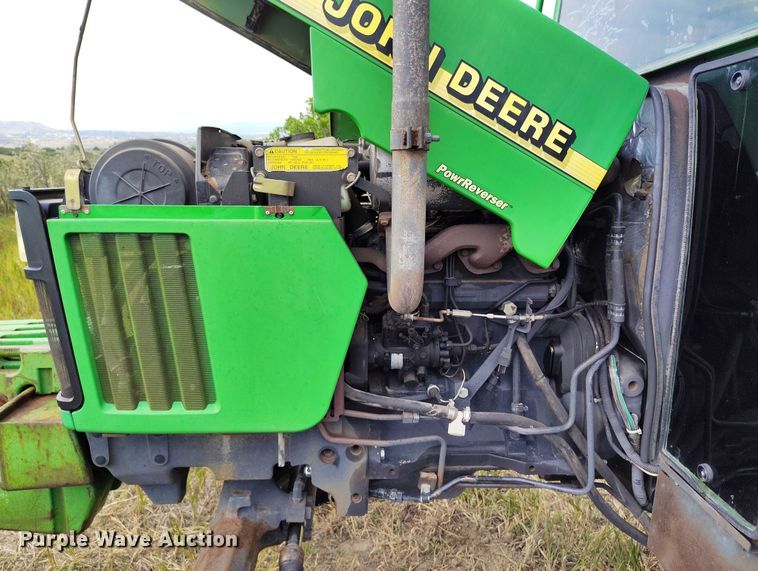 image for item IP9653 2001 John Deere 5310 tractor