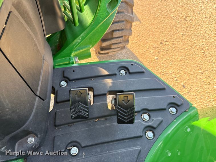 image for item YA0852 2023 John Deere 4066M MFWD tractor