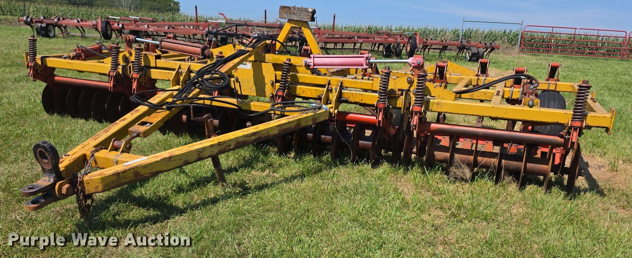 【中古】 Many Rivers To Cross Disk ripper in Overbrook, KS | Item DZ6098 for sale | Purple
