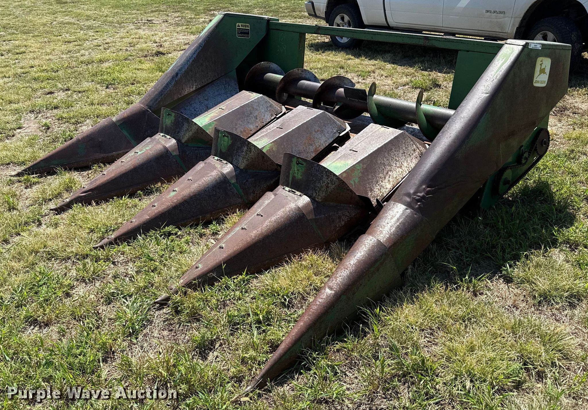 John Deere corn head in Sublette, KS | Item DZ8872 for sale