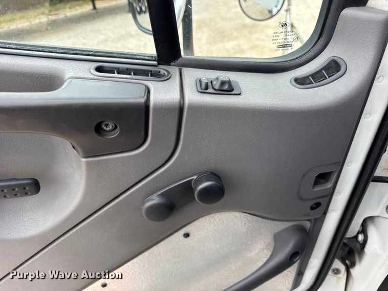 image for item DJ9696 2007 Freightliner M2 semi truck