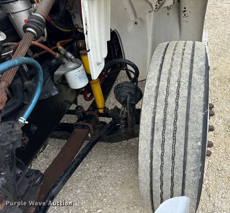 image for item DJ9696 2007 Freightliner M2 semi truck