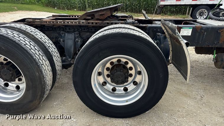 image for item DJ9696 2007 Freightliner M2 semi truck