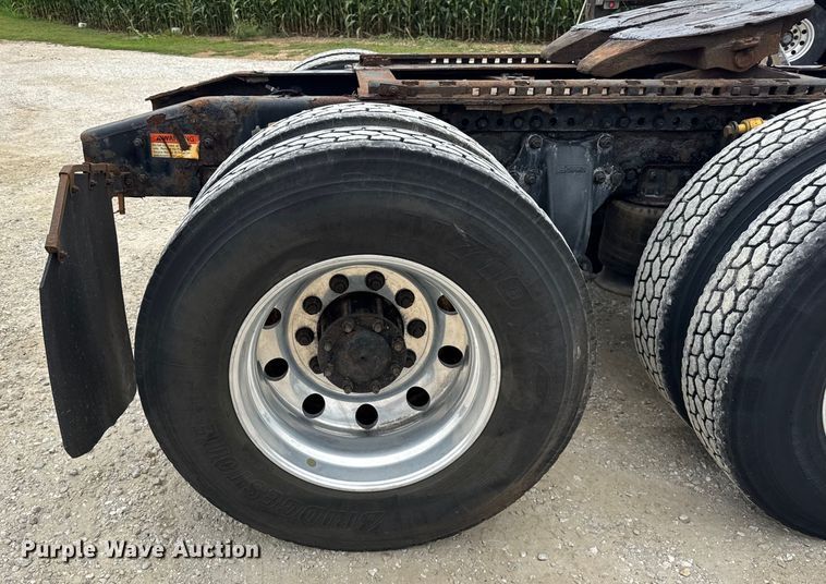 image for item DJ9696 2007 Freightliner M2 semi truck