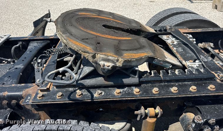 image for item DJ9703 2007 Kenworth T800 semi truck