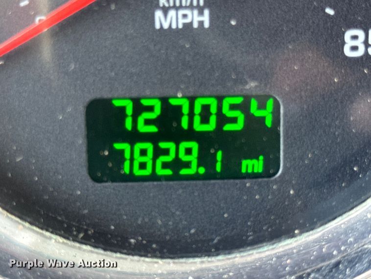 image for item DJ9703 2007 Kenworth T800 semi truck