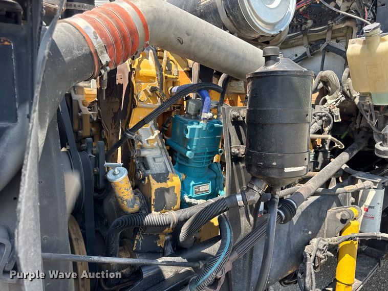 image for item DJ9703 2007 Kenworth T800 semi truck