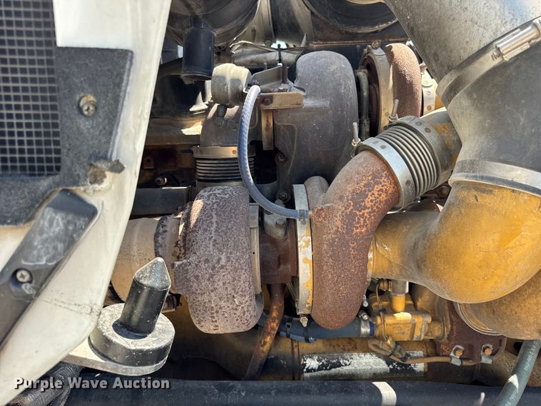 image for item DJ9703 2007 Kenworth T800 semi truck