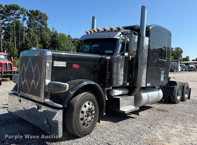 CAMIóN CAMAROTE 2015 PETERBILT