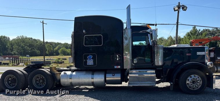 CAMIóN CAMAROTE 2015 PETERBILT