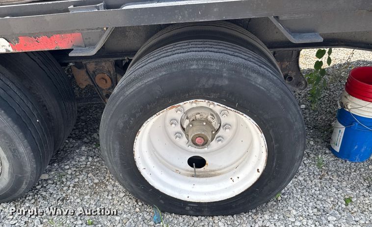 image for item DO7663 1998 Aztec Trailer Sales FLBD drop deck trailer