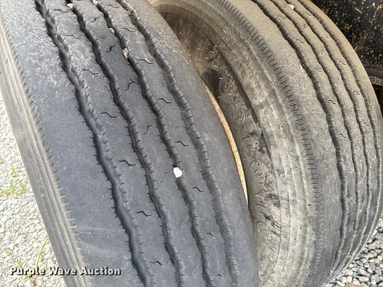 image for item DO7663 1998 Aztec Trailer Sales FLBD drop deck trailer