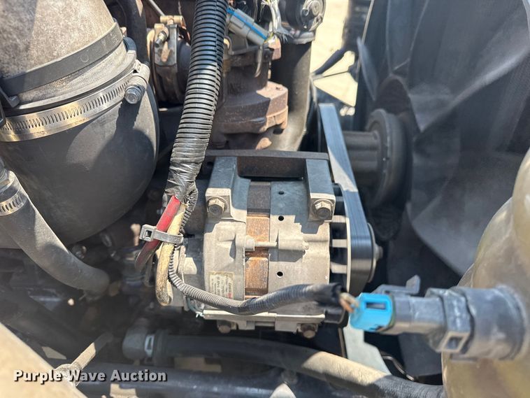 image for item DS3872 2006 International 8600 semi truck