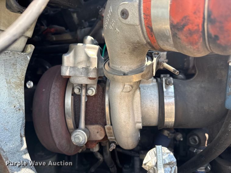 image for item DS3872 2006 International 8600 semi truck