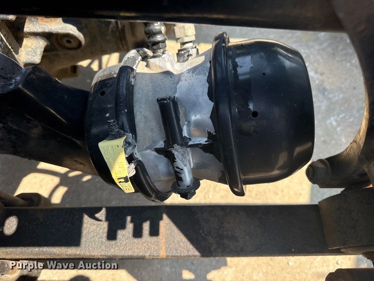 image for item DS3872 2006 International 8600 semi truck