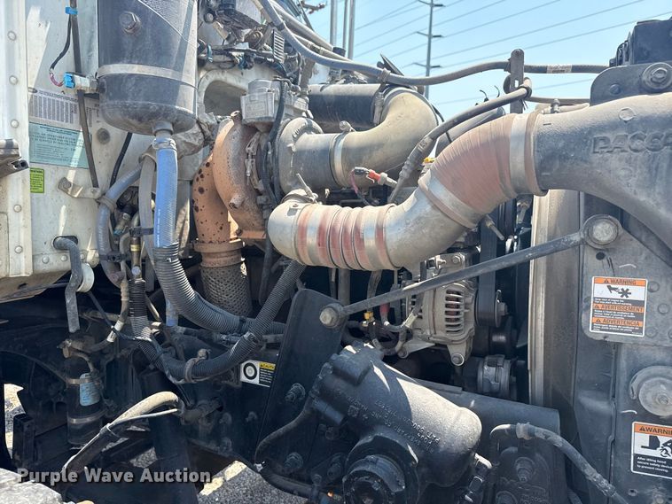 image for item DS3874 2019 Peterbilt 348 truck cab and chassis