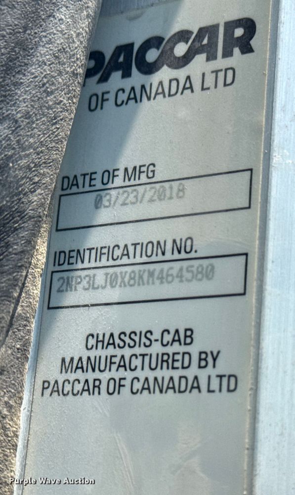 image for item DS3874 2019 Peterbilt 348 truck cab and chassis