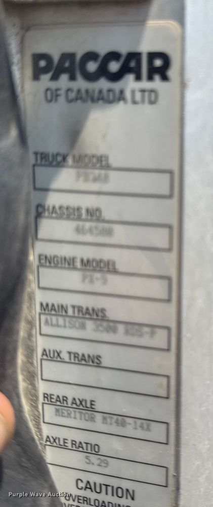 image for item DS3874 2019 Peterbilt 348 truck cab and chassis